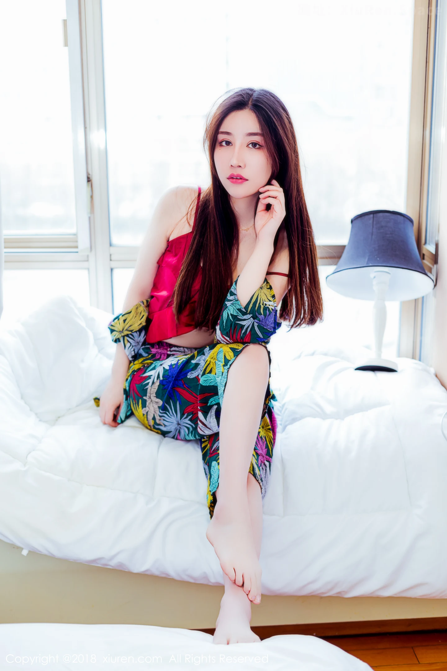 图片[4]-[XiuRen秀人网]VOL.959 嫩模美昕Yumi吊带牛仔连身裙秀滑嫩肌肤完美身材性感写真83P-秀人网官方网站